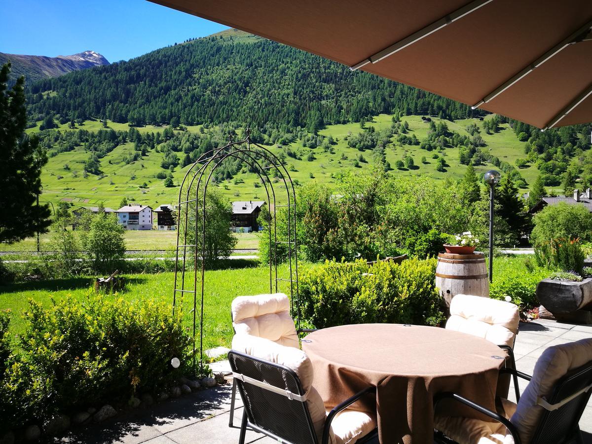 Hotel Hubertus Obergesteln Buitenkant foto